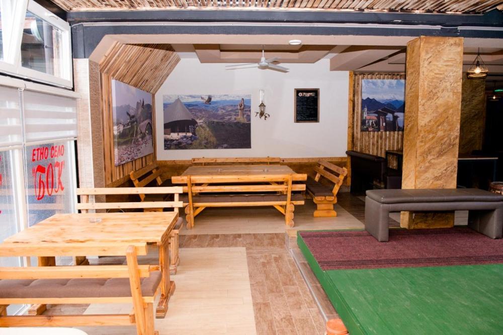 Etno Selo Bok Panzió Vrhpolje Kültér fotó